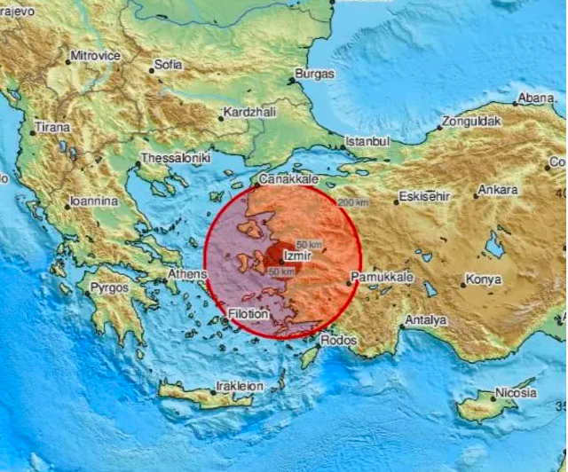 İzmir'de panik yaratan deprem! Çevre illerde de hissedildi - Resim: 0
