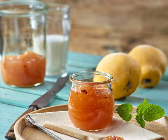 Kahvaltılara çok yakışacak ayva reçeli tarifi tam kıvamında! - Resim: 0