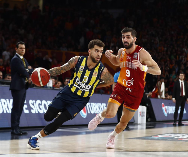 Potadaki derbide Fenerbahçe Beko Galatasaray Nef'i devirdi! - Resim: 0