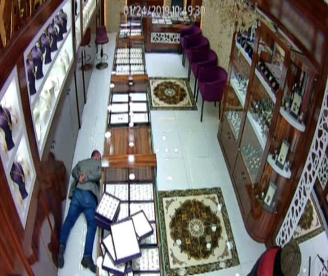 Film gibi soygun, film gibi operasyon - Resim: 0