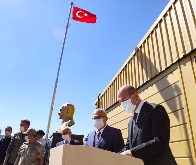 Bakan Soylu, Şenyayla üs bölgesinde güvenlik toplantısı yaptı - Resim: 1