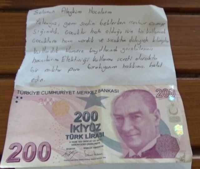 Mersin'de herkesi duygulandıran olay! Camiye para bırakıp not yazdı... - Resim: 0