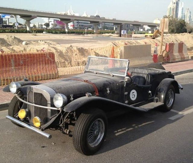 Lüks otomobil mezarlığı Dubai - Resim: 2