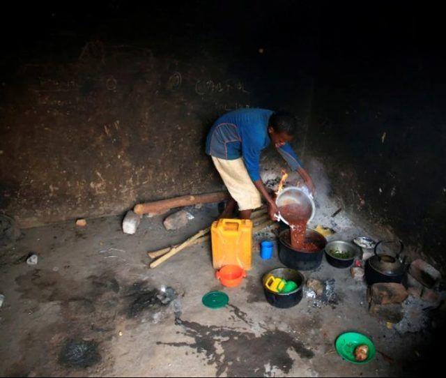 O kadar çok çocuk doğurunca kocası evden kaçtı - Resim: 4