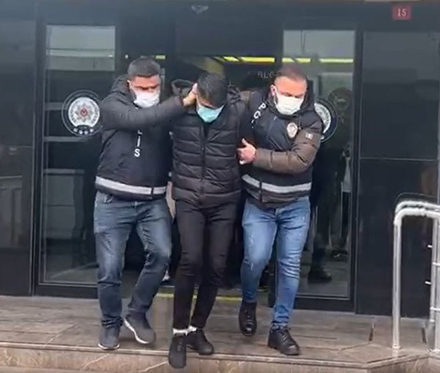 Annesinin 20 yıl önceki yasak aşkını kadın tuzağıyla öldürdü! Yasak aşk yaşanırken 1 yaşındaymış - Resim: 2