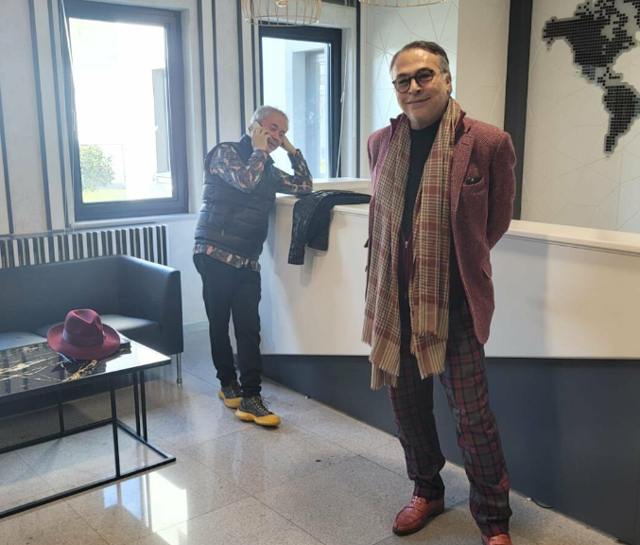 Gözaltına alınan Metin Uca ve Barbaros Şansal'dan ilk fotoğraf! Neden gözaltına alındılar? - Resim: 0