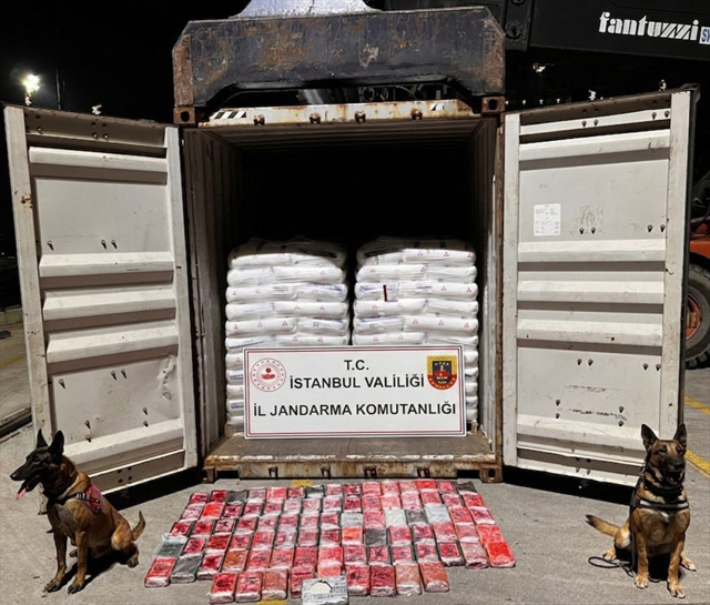 Bakan Gürlek duyurdu! 500 milyon lira değerinde kokain ele geçirildi - Resim: 3