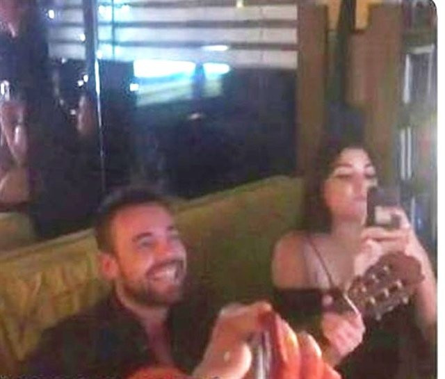 Hande Erçel Murat Dalkılıç çifti ilk kez el ele! - Resim: 3