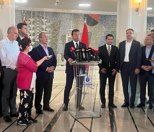 Ekrem İmamoğlu yapılan eleştiriler için açıklama yaptı: O gün afet yaşanmadı! İşin adını koyalım - Resim: 0