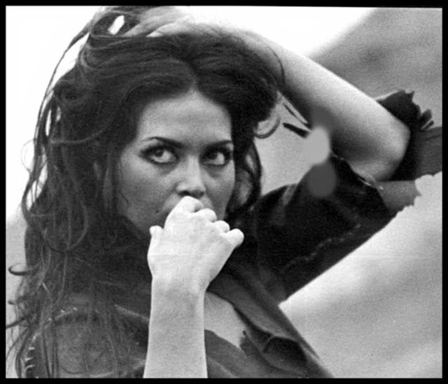 Yeşilçam'ın unutulmaz güzelleri! Birisi var ki... - Resim: 2