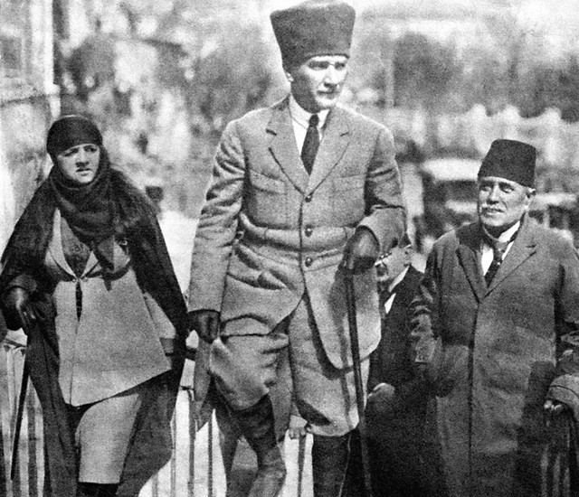 Büyük Önder Atatürk'ün ebediyete intikalinin üzerinden 86 yıl geçti - Resim: 0