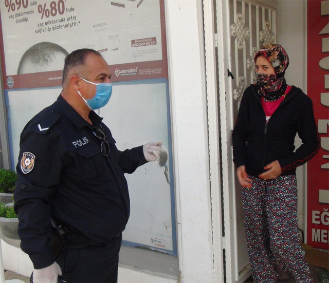 Dilenci kadın 3 günde 10 bin 26 lira ceza yedi! 'Yine dileneceğim' dedi - Resim: 2
