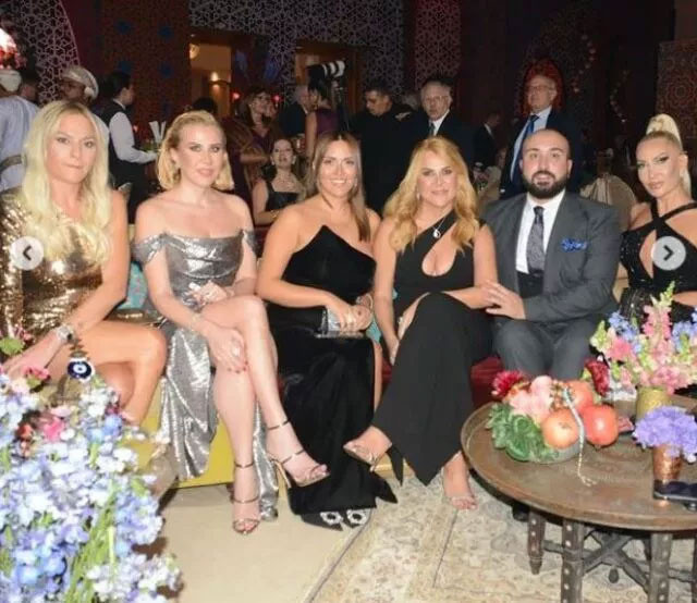 Nihat Hatipoğlu imam nikahı kıydı! Dansöz oynatıldı, bakışları olay oldu - Resim: 2