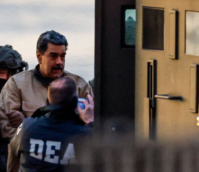 ABD'de Maduro mahkemeye götürüldü! Sekerek yürümesi dikkat çekti - Resim: 1