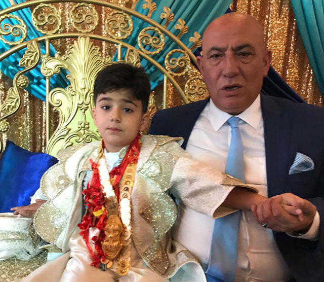 Dudak uçuklatan sünnet! 100 çeyrek, 150 yarım, 200 tam altın ve... - Resim: 1