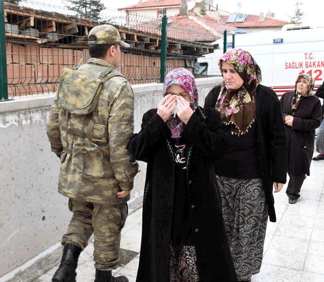 Helikopterin düşmesi sonucu şehit olan askerlerimizin kimlikleri  - Resim: 3