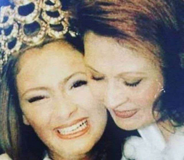 'Keşke yanımda olsaydın' diyen Pınar Altuğ paylaşımıyla herkesi üzdü - Resim: 3