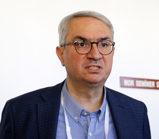 Akdeniz Üniversitesi'nde 6 ayda 19 hastaya kadavradan böbrek nakli - Resim: 0