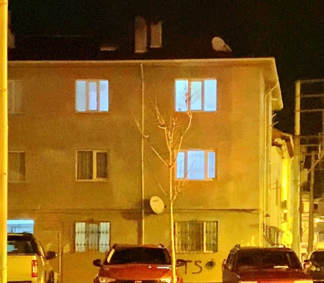 Kuruyan çamaşırları toplamak için çatıya çıkan 14 yaşındaki kız feci şekilde can verdi - Resim: 0