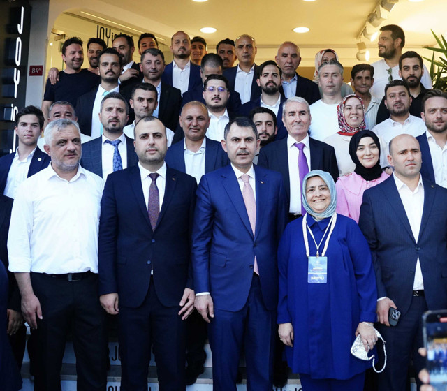 Gençlerin çay davetine Bakan Murat Kurum katıldı: "Sen bize Reis'in emanetisin" - Resim: 5