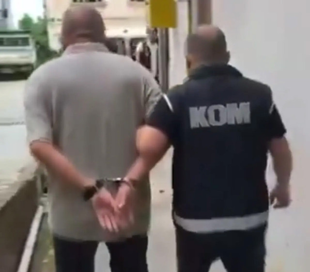 Bakan Gürlek duyurdu! Fenerbahçe otobüsüne saldırı soruşturması: 5 gözaltı - Resim: 1