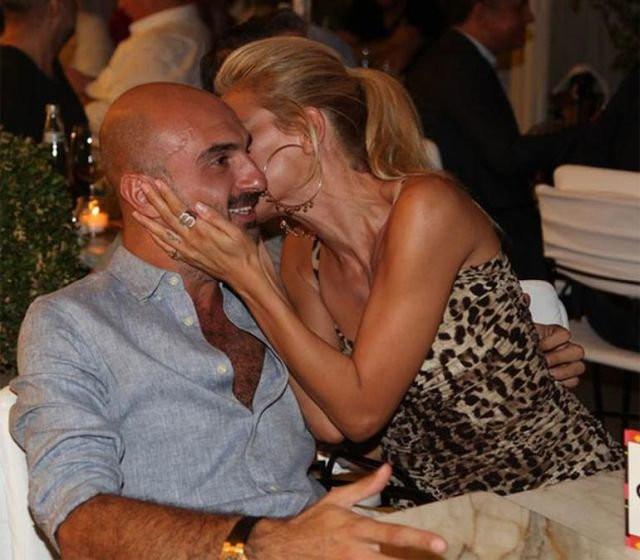 Nedir Burcu Esmersoy'un Aslışah Alkoçlar'dan çektiği şimdi de sevgilisini... - Resim: 3