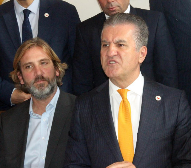 TOGG açılış törenine katılan Sarıgül'den eleştirilere zehir zemberek cevap: "Bazı okumuş cahiller..." - Resim: 1