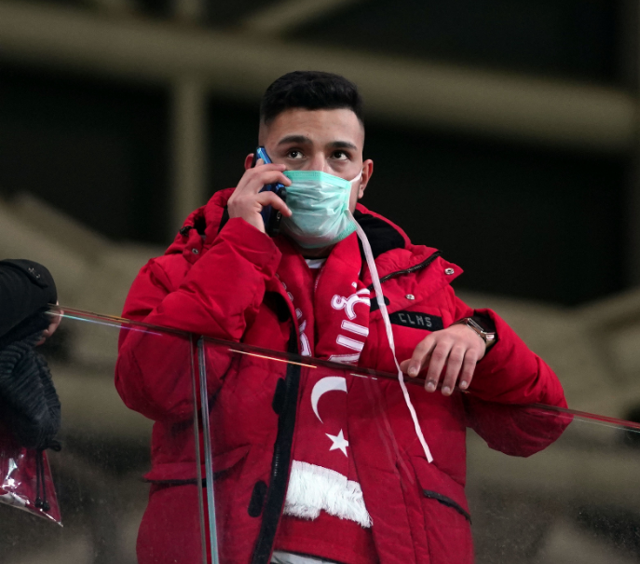 Ronaldo'nun corona virüs için ada aldı iddiasına Georgina Rodriguez'den fotoğraflı yanıt - Resim: 2