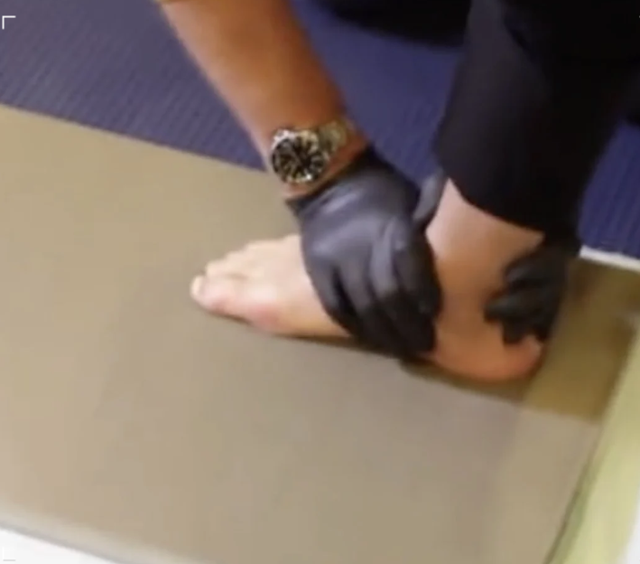 Fatih Terim efsaneler arasına giriyor! Golden Foot ödülü öncesi ayak izi alındı - Resim: 0