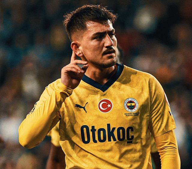 Fenerbahçe'de beklenen ayrılık gerçekleşiyor! Yaprak dökümünü Mourinho başlattı - Resim: 1