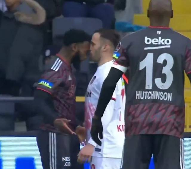 Süper Lig tarihinde bir ilk! TFF VAR kayıtlarını açıkladı, MHK o hakemin görevine son verdi - Resim: 2