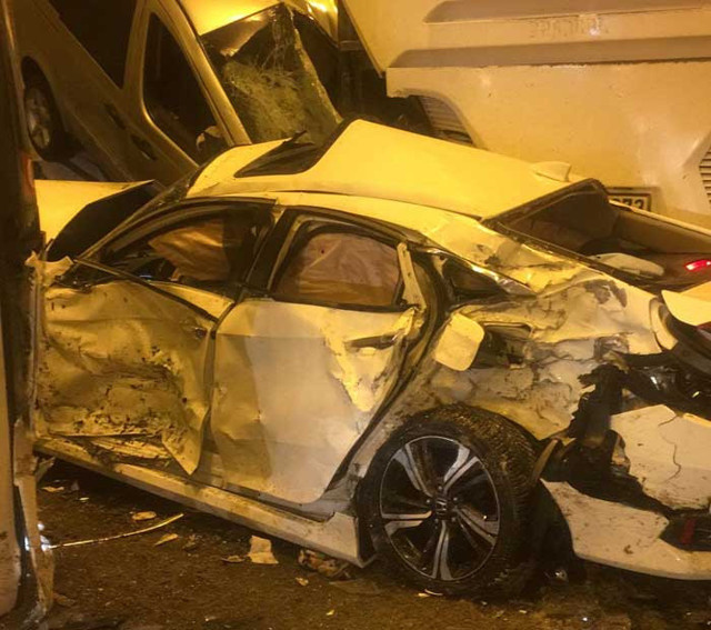 Bolu Dağı Tüneli'nde çok sayıda araç birbirine girdi tünelde can pazarı kuruldu - Resim: 0