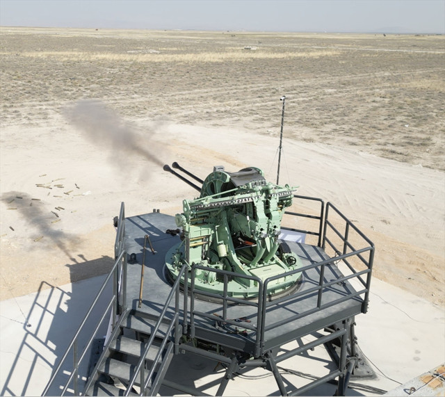 Türkiye'nin milli deniz topu fuarda tanıtılacak! Dakikada 600 atış kapasitesi - Resim: 0