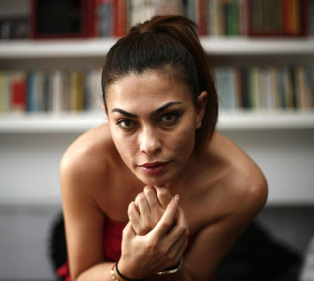 Sperm bankası ile anne olmuştu ünlü oyuncunun oğluna bakın - Resim: 1