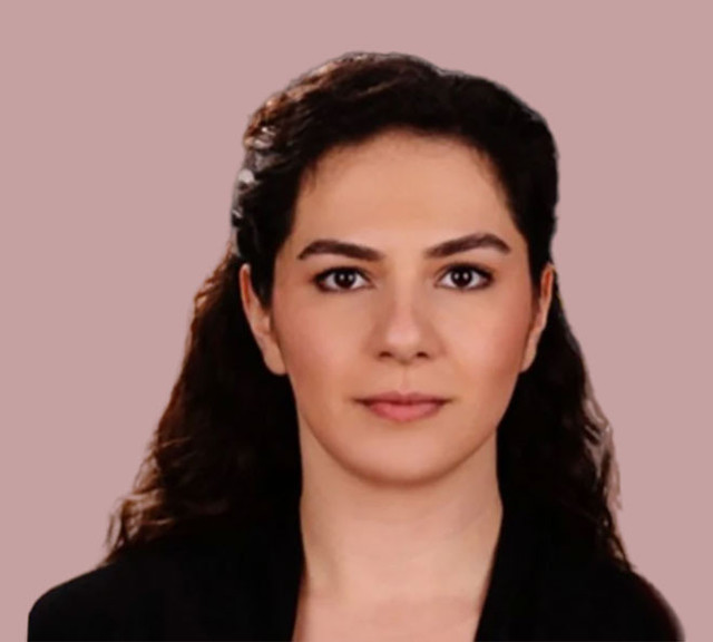 Reha Muhtar kaza yaptı! Polisi dinlemeyip olay yerinden kaçtı! Bankacı kadını 'telefonumu çaldı' diye suçladı - Resim: 1