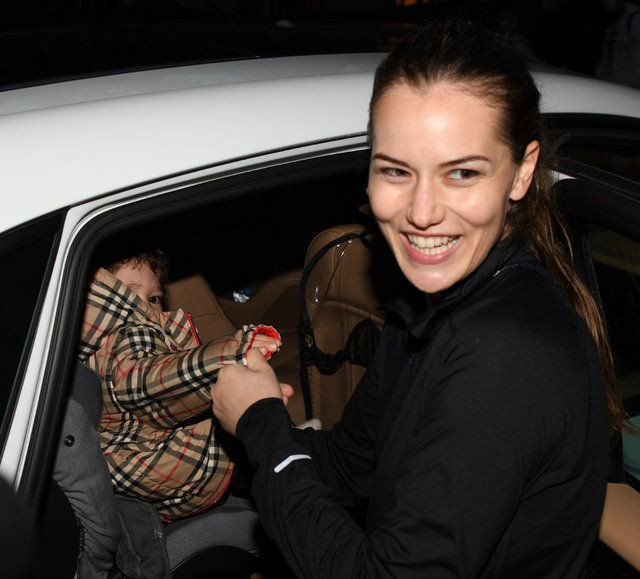 İşte Karan Özçivit'in son hali Fahriye Evcen oğluyla beraber görüntülendi - Resim: 3