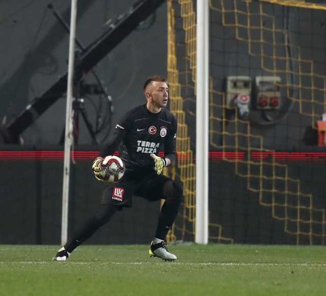 Muslera Gökhan Çıra'ya yumruk attı mı? Temsilci raporu ortaya çıtkı - Resim: 1