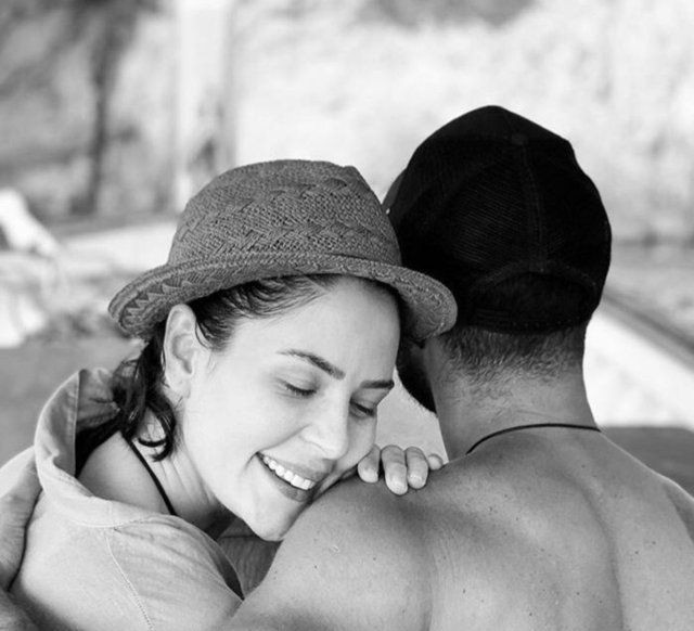 Berk Oktay Yıldız Çağrı Atiksoy ile aşkı buldu 'Bir ömür elini bırakmamaya hazırım!' - Resim: 4