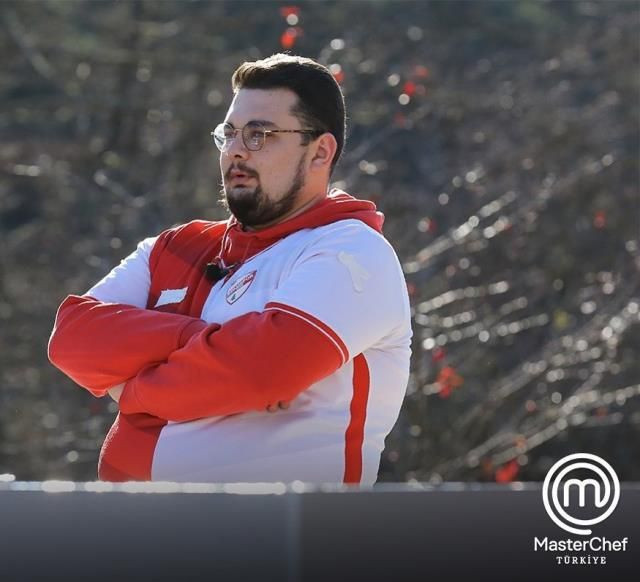 MasterChef Türkiye'de Mehmet Şef ve Barbaros birbirlerine girdi! 'Beni dinle!' - Resim: 2