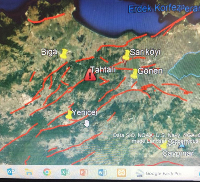 Deprem uzmanı Prof. Dr Naci Görür Balıkesir ve Düzce'deki depremler sonrası 'Risk var' deyip uyardı! - Resim: 1