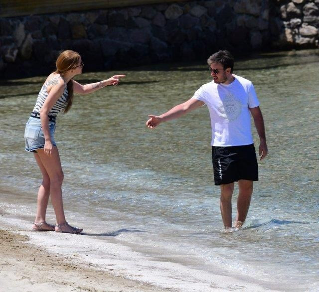 Bodrum'da tatil keyfi Mustafa Ceceli aşka geldi Selin İmer'i öpücüklere boğdu - Resim: 3