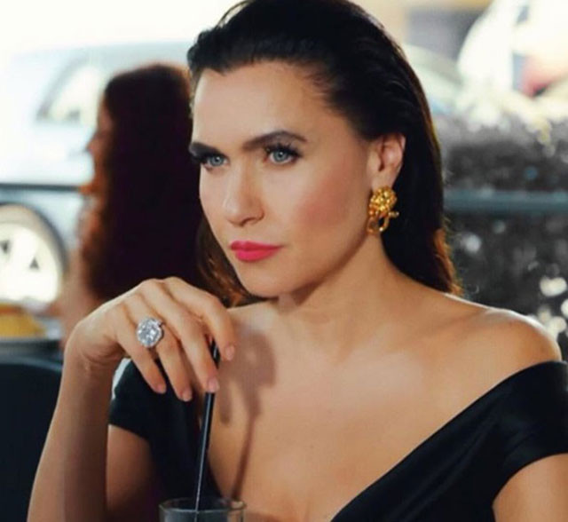 Yasak Elma'nın yıldızı Şevval Sam apar topar hastaneye kaldırıldı! Korkutan fotoğraf - Resim: 2