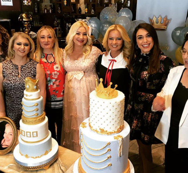Zahide Yetiş 'anne' olmak için gün sayıyor! Bebeği için parti yaptı - Resim: 2