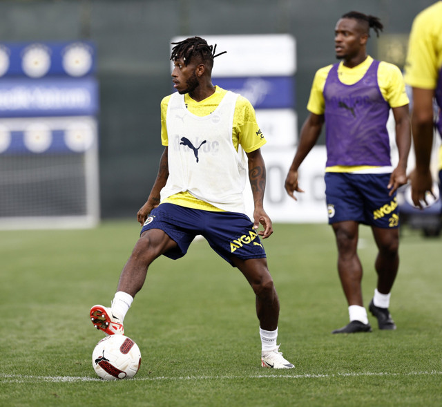 Cengiz Ünder ve Fred Fenerbahçe'de ilk antrenmanlarına çıktı - Resim: 1