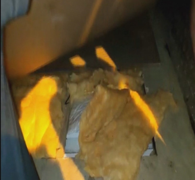 Gaziantep'te minibüs tabanında 8 kilo esrar ele geçirildi - Resim: 1