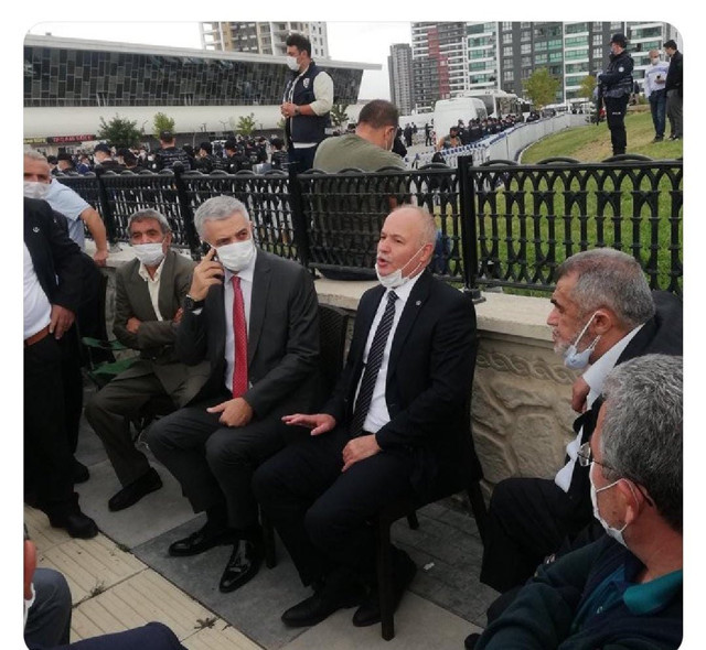 BBP'nin 11. Büyük Kongresi'nde arbede çıktı! Genel Başkan adayı salona alınmadı - Resim: 0