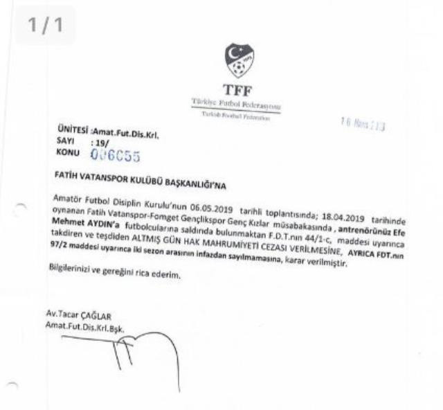 Kadın futbolcuları darp etmekle yargılanıyor! Mehmet Aydın "Yılın en iyi hocası" seçildi - Resim: 0
