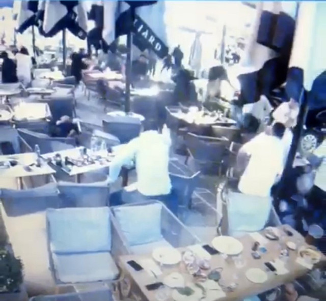 AVM'de çıkan silahlı çatışmada yeni gelişme! Olayın detayları ortaya çıktı, gözaltı sayısı arttı! - Resim: 1