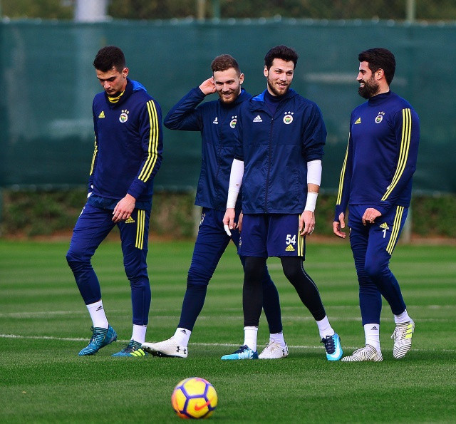 Volkan Demirel eğitti Oytun Özdoğan 2. kaleciliğe terfi etti - Resim: 0