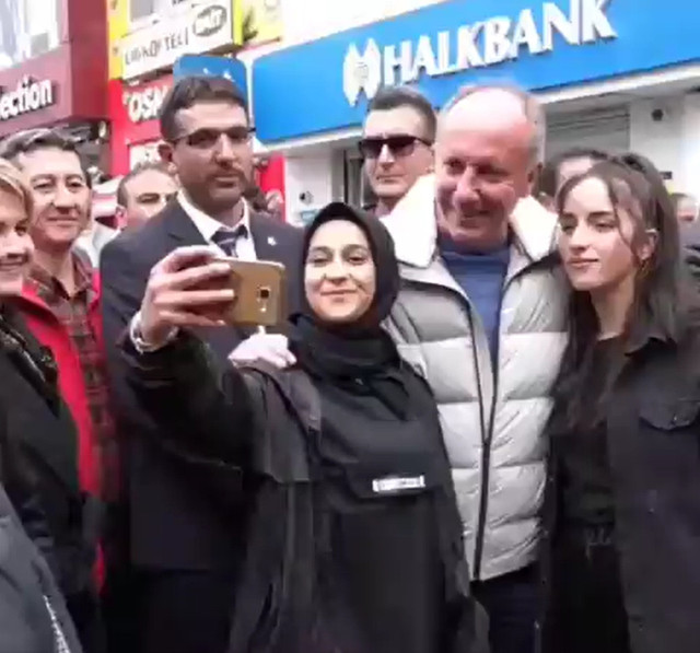 Muharrem İnce'den "Sen kimsin?" sorusuna flaş cevap! "Şarkıcıyım, selam söyleyeyim mi?" - Resim: 0